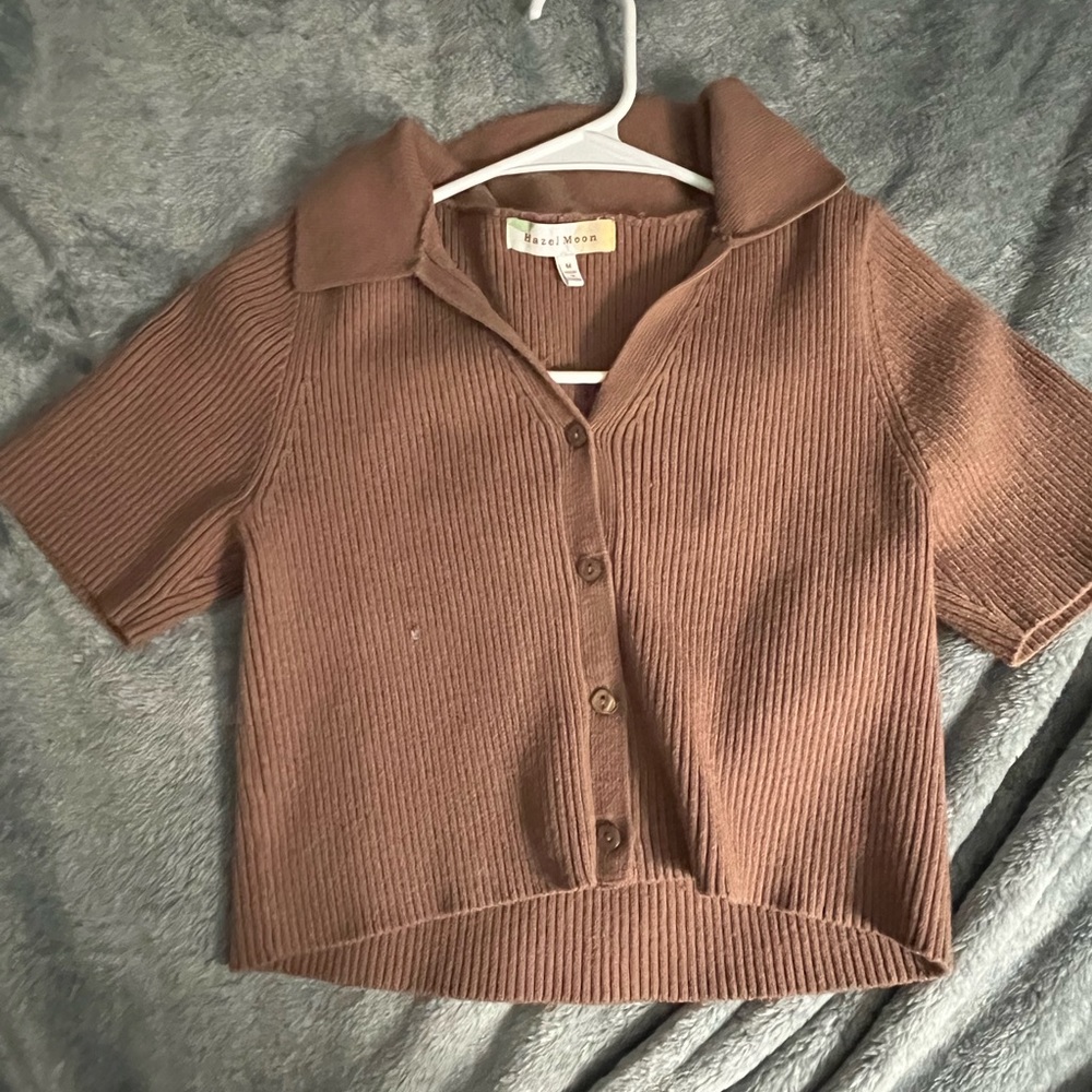 Brown stretchy button up collared top